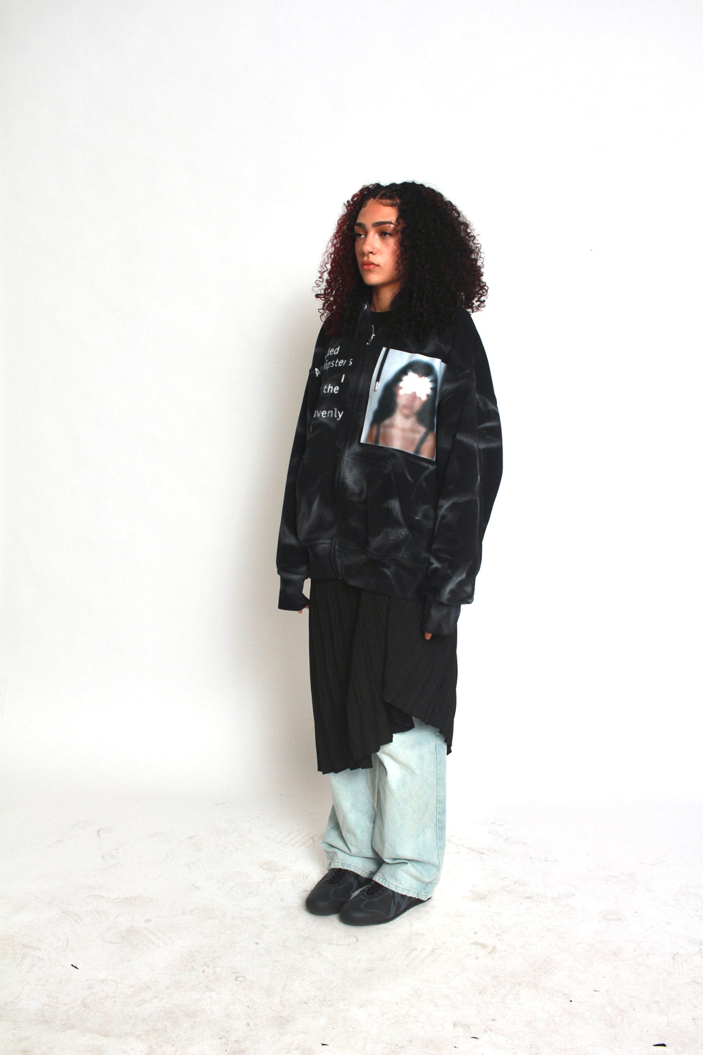 SEARCHING Hoodie